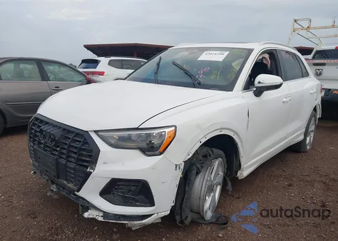2021 Audi Q3 Premium 40 Tfsi Quattro Tiptronic z USA, uszkodzony, nr VIN WA1AUCF38M1064616